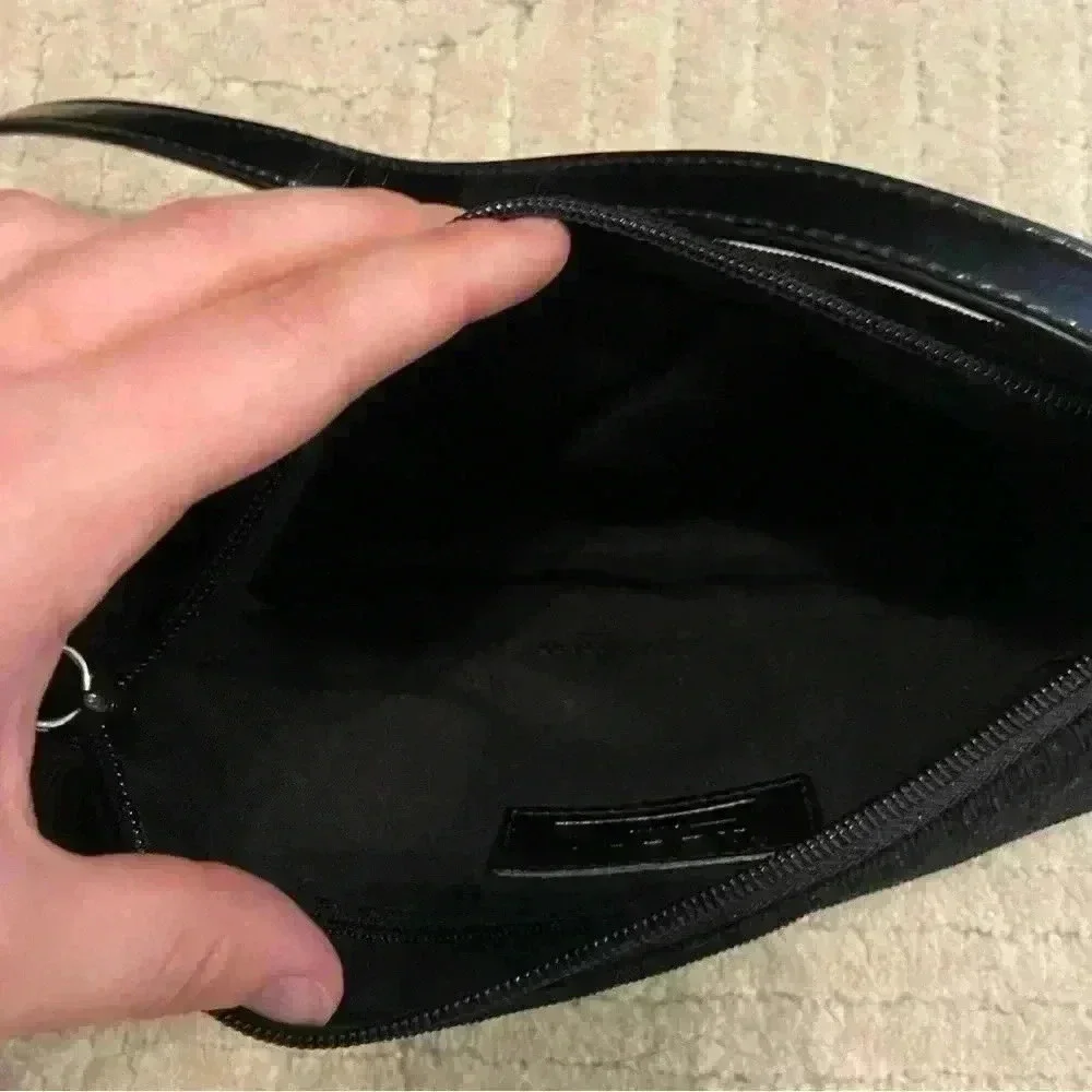 Vintage RELIC small black purse